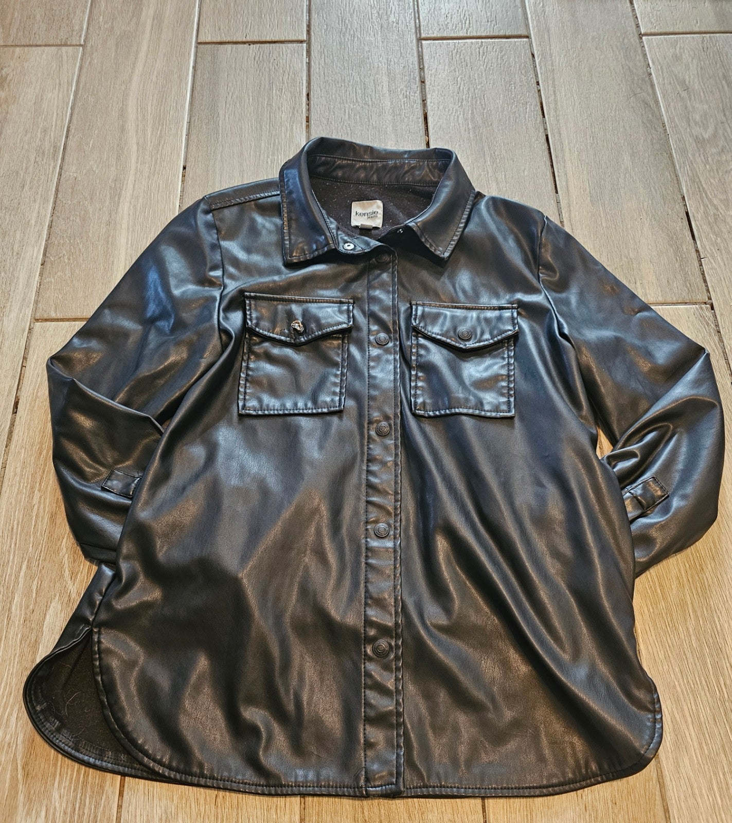Kensie Jeans Faux Leather Button-Up Shirt Jacket – Black – Women’s Medium