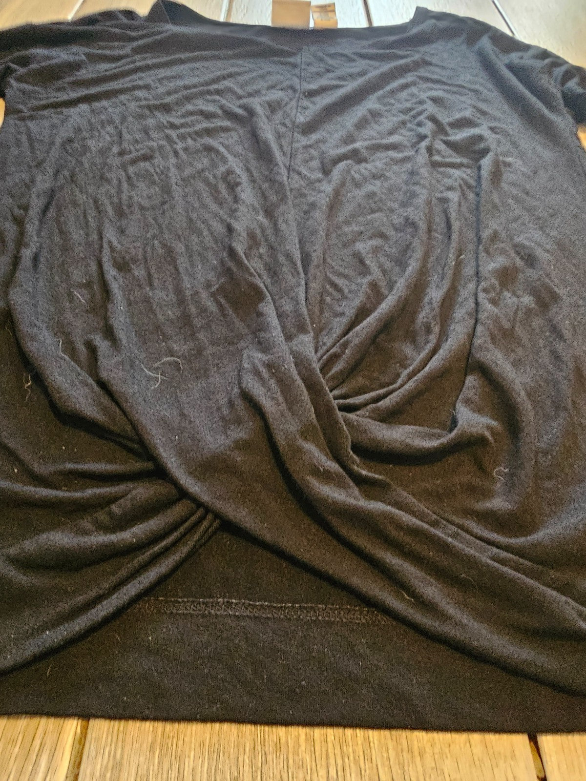 Antibes Blanc – Black Twist-Front 3/4 Sleeve Top – Size Small
