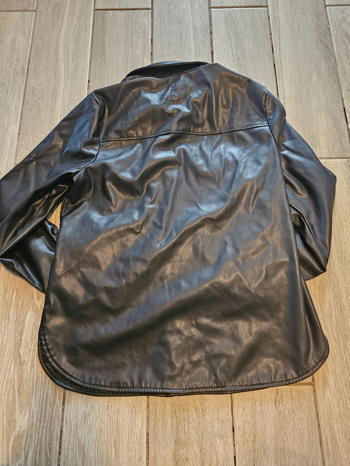 Kensie Jeans Faux Leather Button-Up Shirt Jacket – Black – Women’s Medium