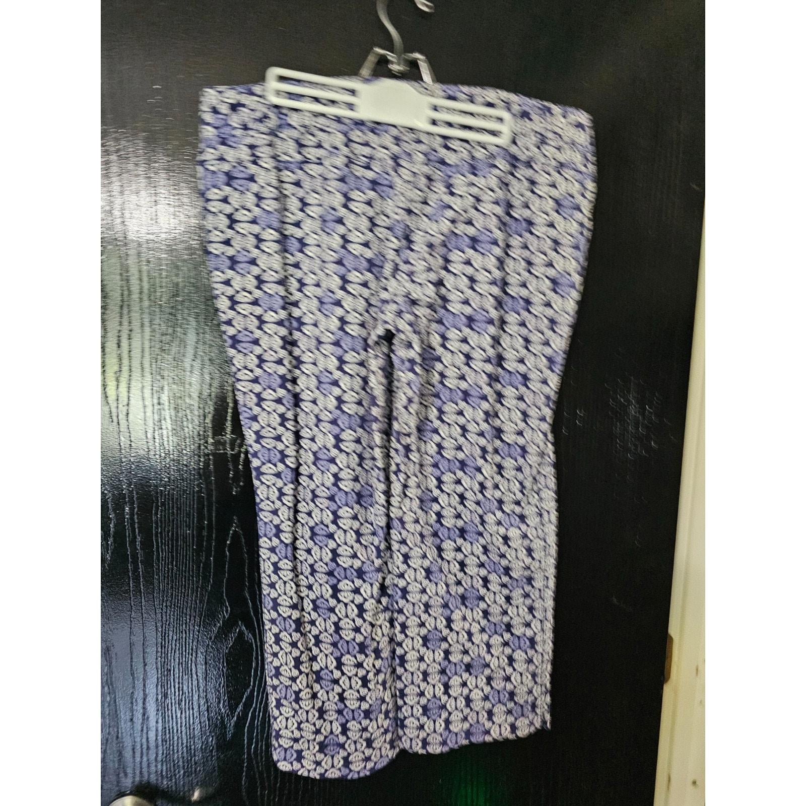 Ann Taylor LOFT Blue Floral Capri Pants 14 Cropped Button Tab Mid Rise