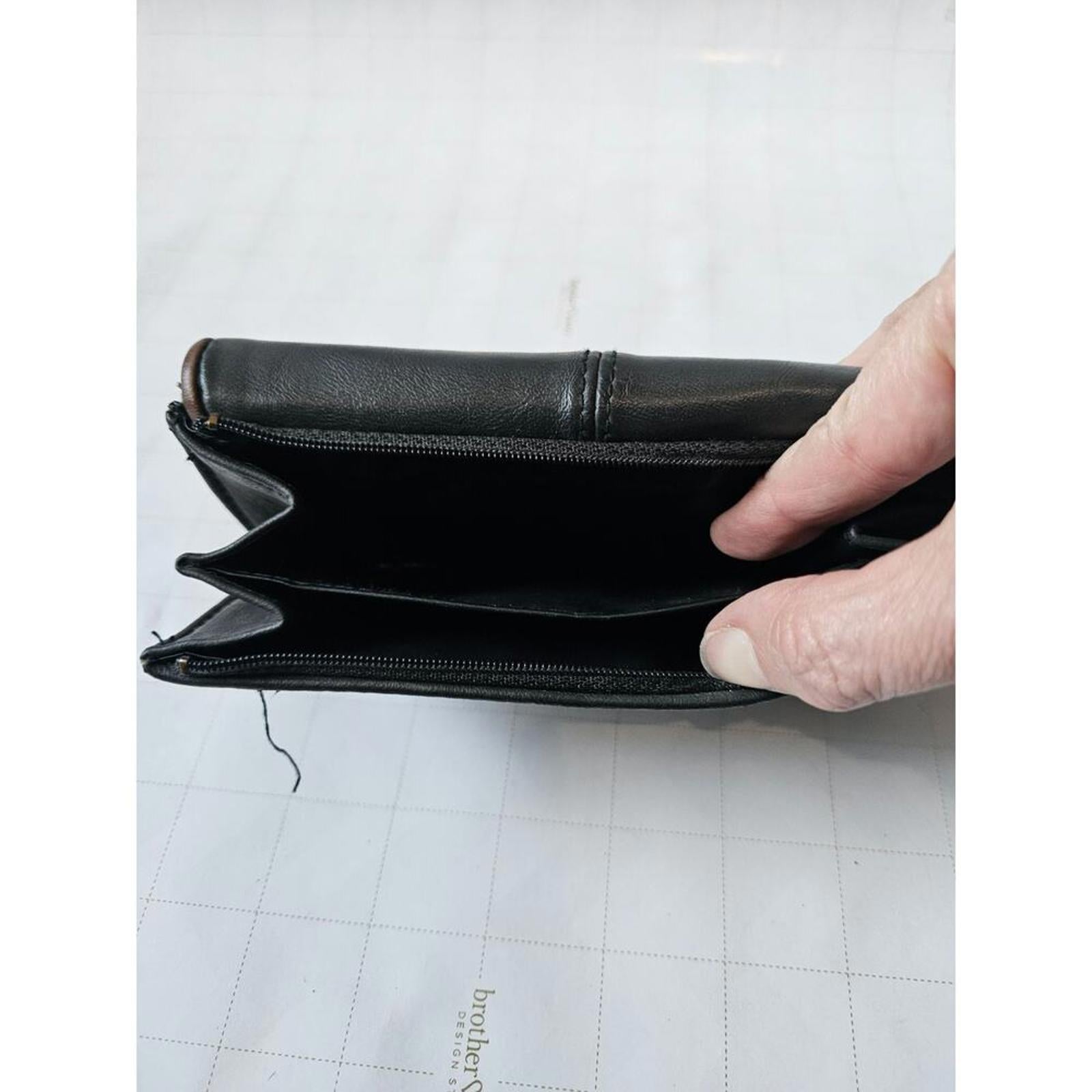 Stone Ridge Adventure Gear Men's Wallet - The Ultimate Money Holder