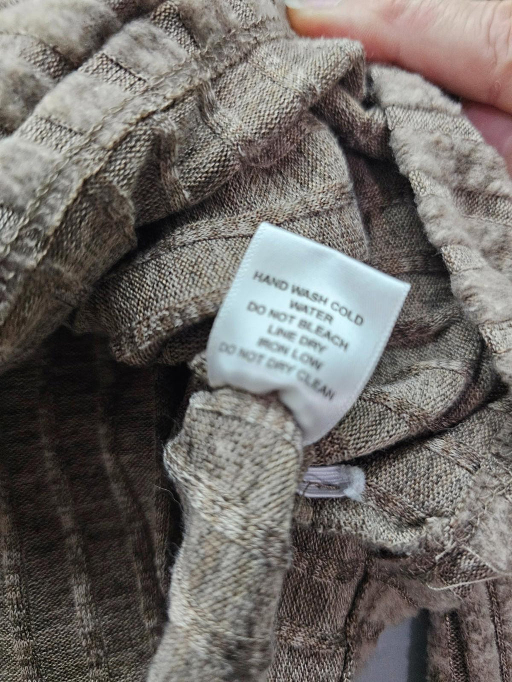 HYFVE Women’s Ribbed Knit Sweater Top Taupe Long Sleeve Ruched Size Large