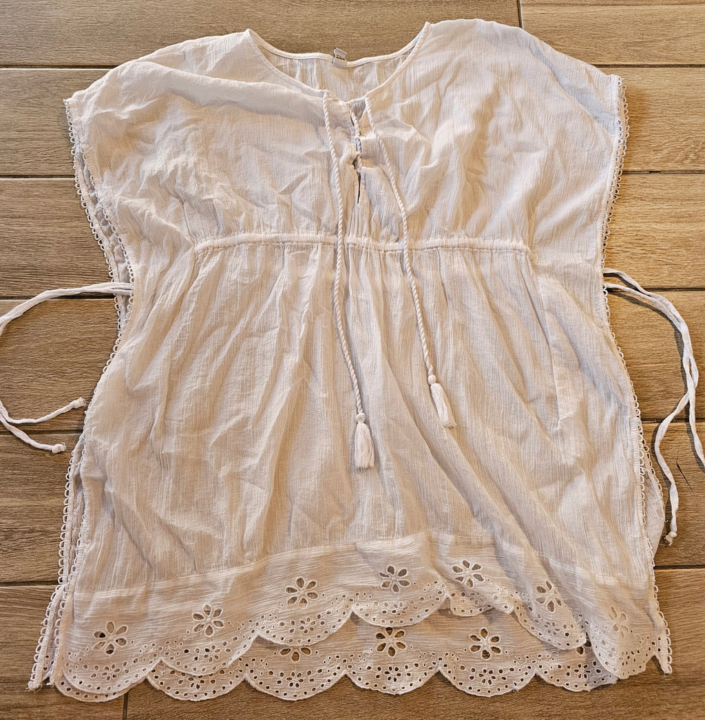 Old Navy White Eyelet Boho Tunic / Swim Cover-Up – Size Small