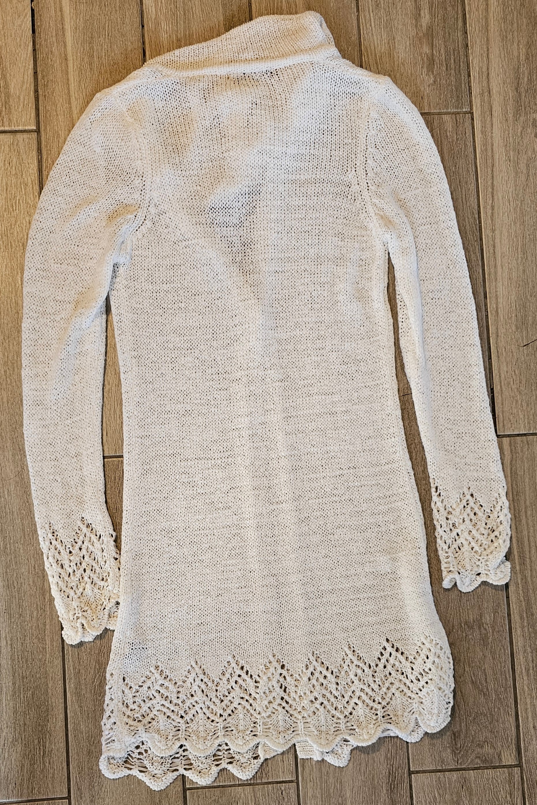 BCBG Max Azria Cream Hooded Knit Cardigan Size L Button Front Lace Trim