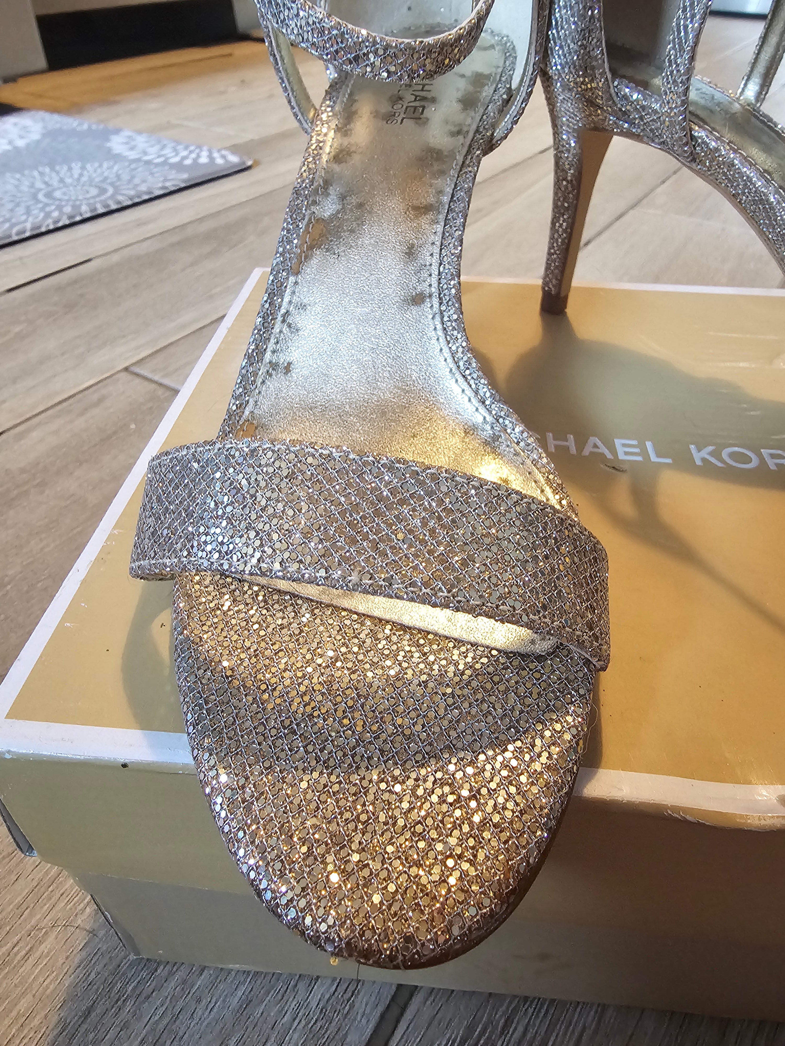 Michael Michael Kors Glitter Strappy Heels – Gold Sparkle – Size 8M