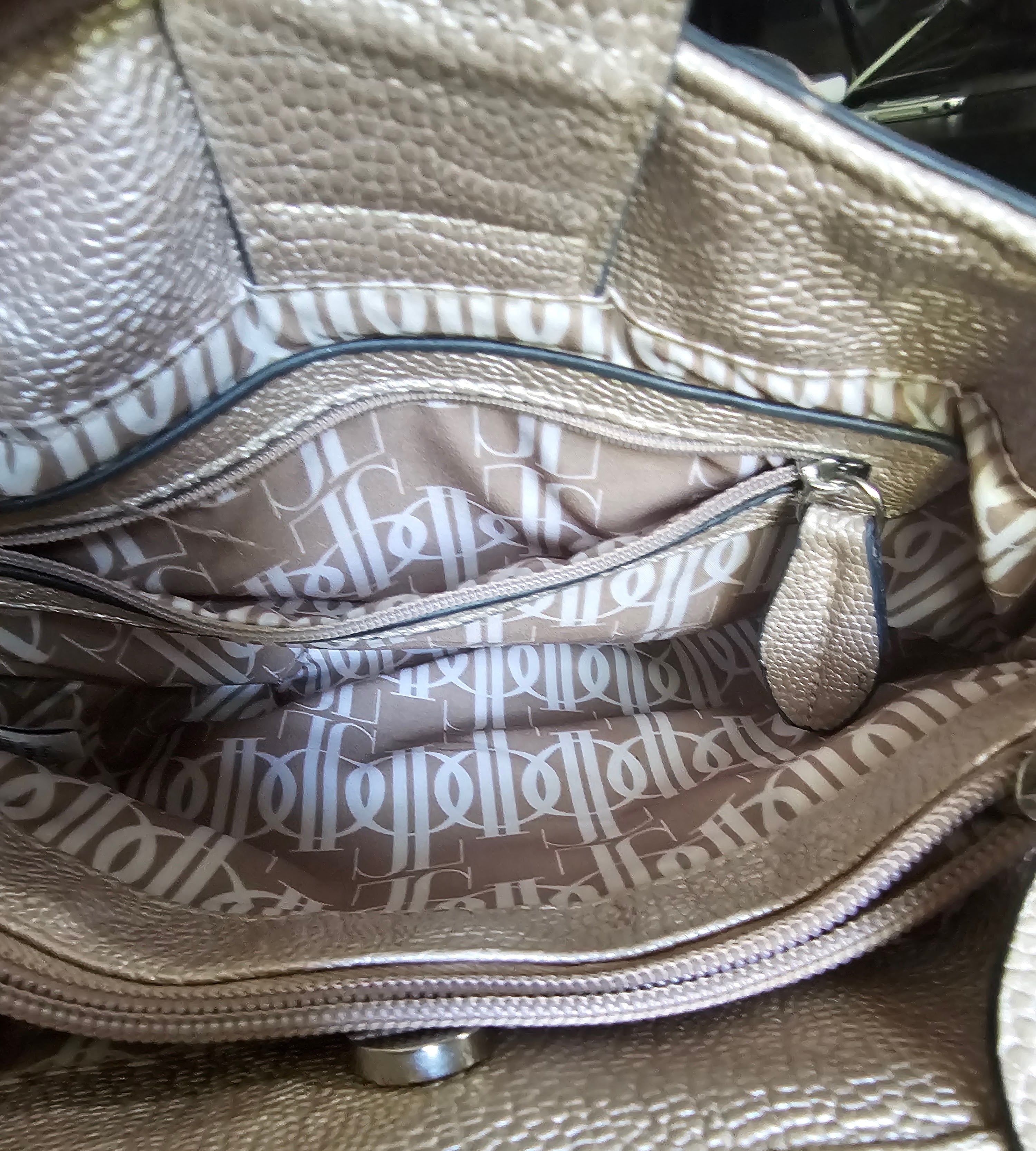 Jennifer Lopez Taupe Pebbled Faux Leather Satchel Purse – Chain Strap, Crossbody