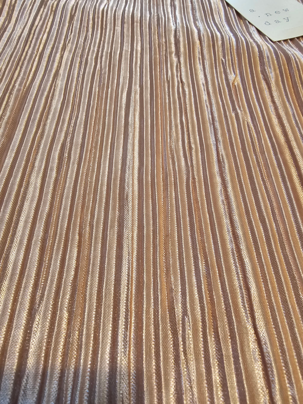 A New Day Metallic Pleated Tank Top – Rose Gold – Size Large (NWT)