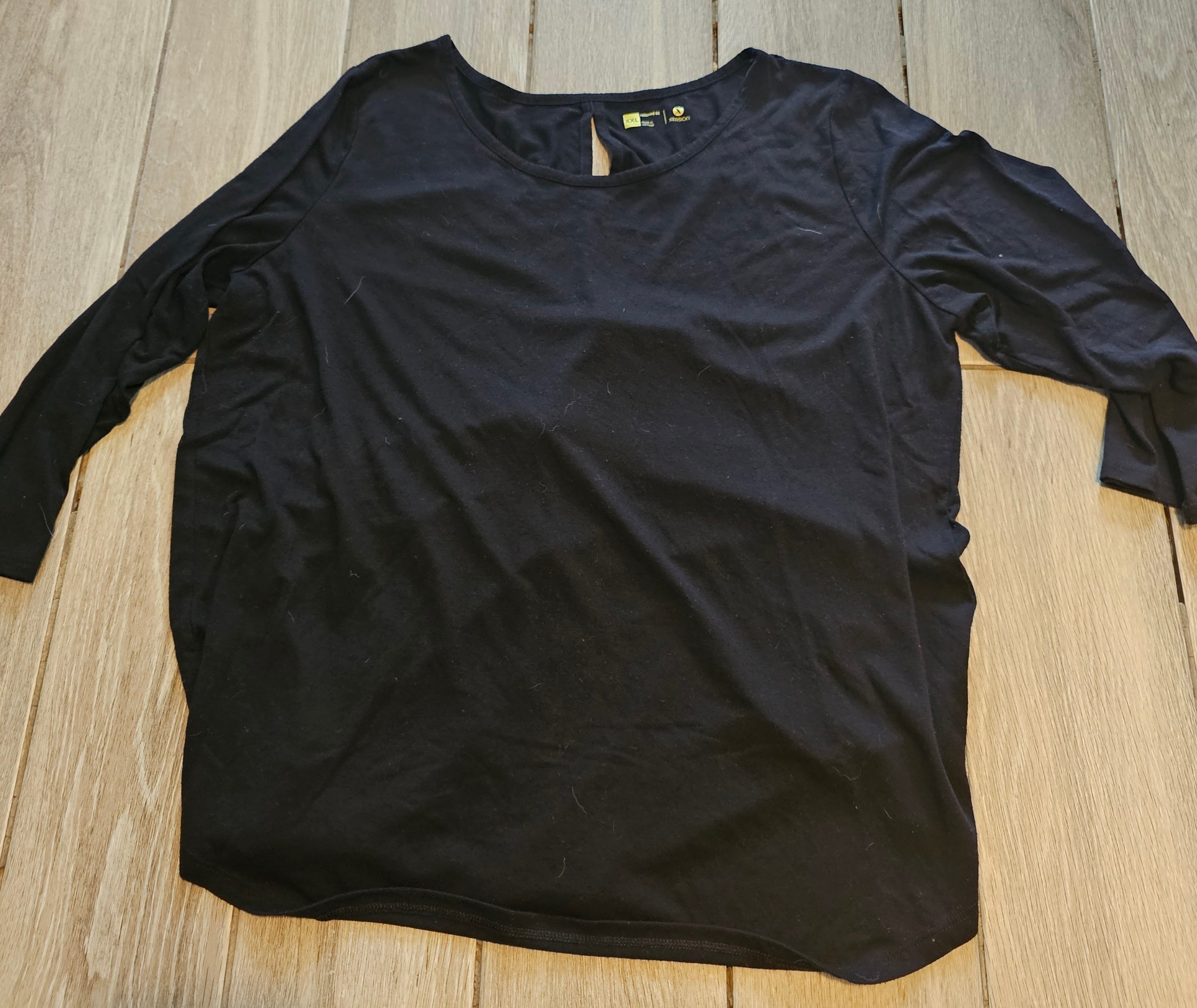 Xersion Relaxed Fit Black Keyhole Back Top – Women’s XXL