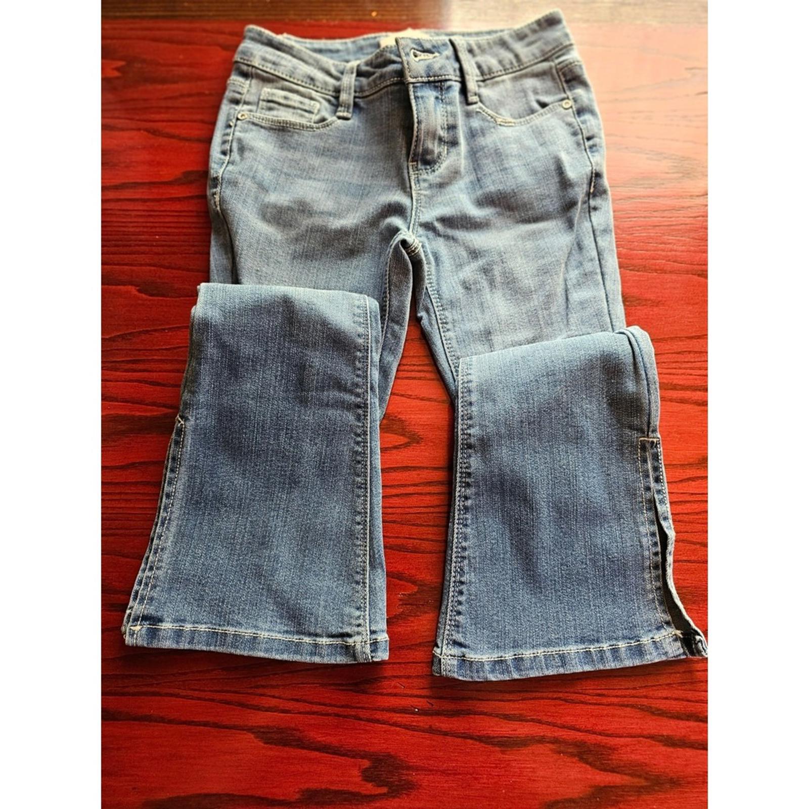 Squeeze Girls Bootcut Jeans Size 7 Light Wash Stretch Distressed NWT