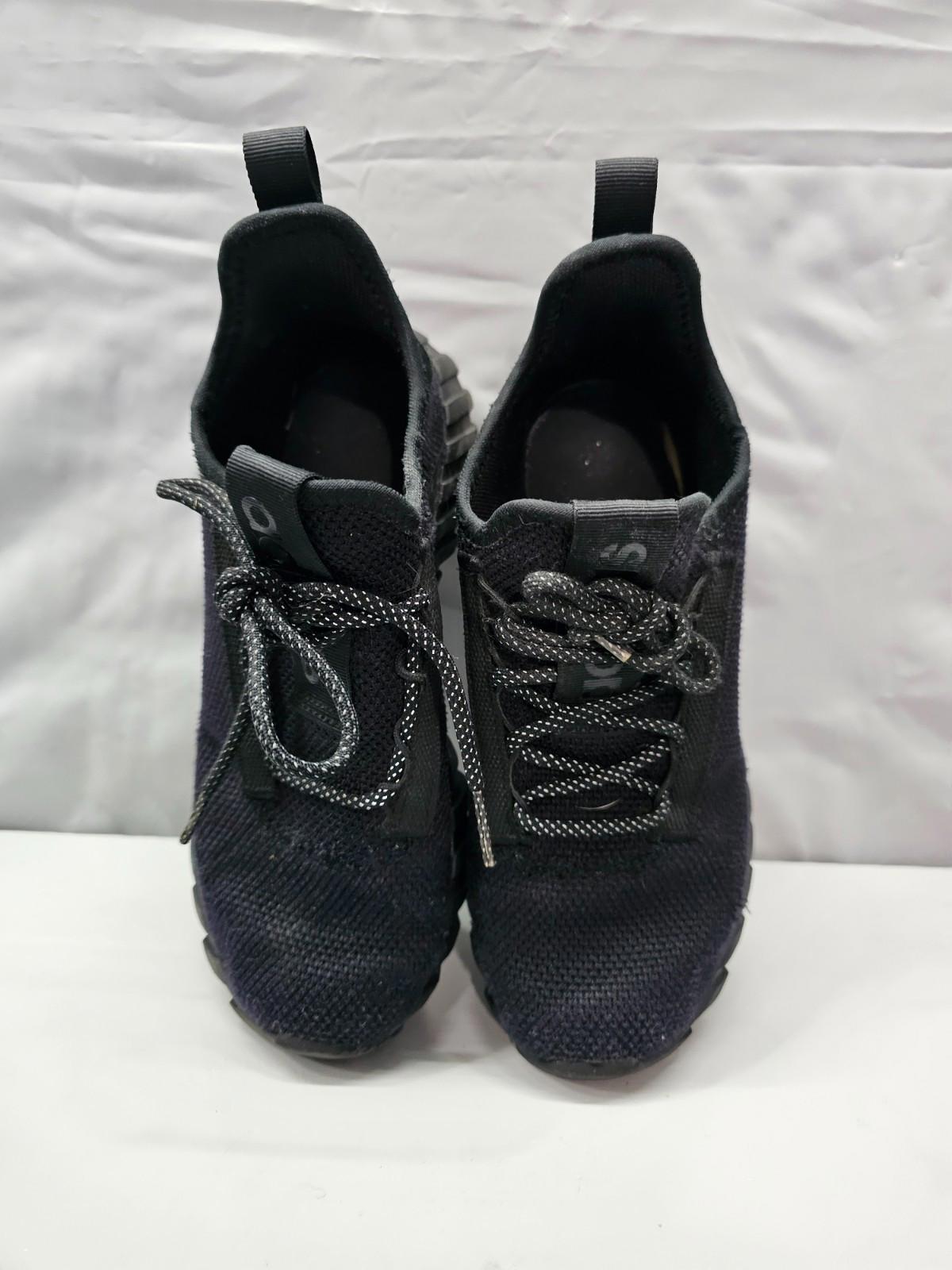 Adidas Women’s Sneakers Black Knit Running Shoes Size 3 Youth / Women’s 4.5