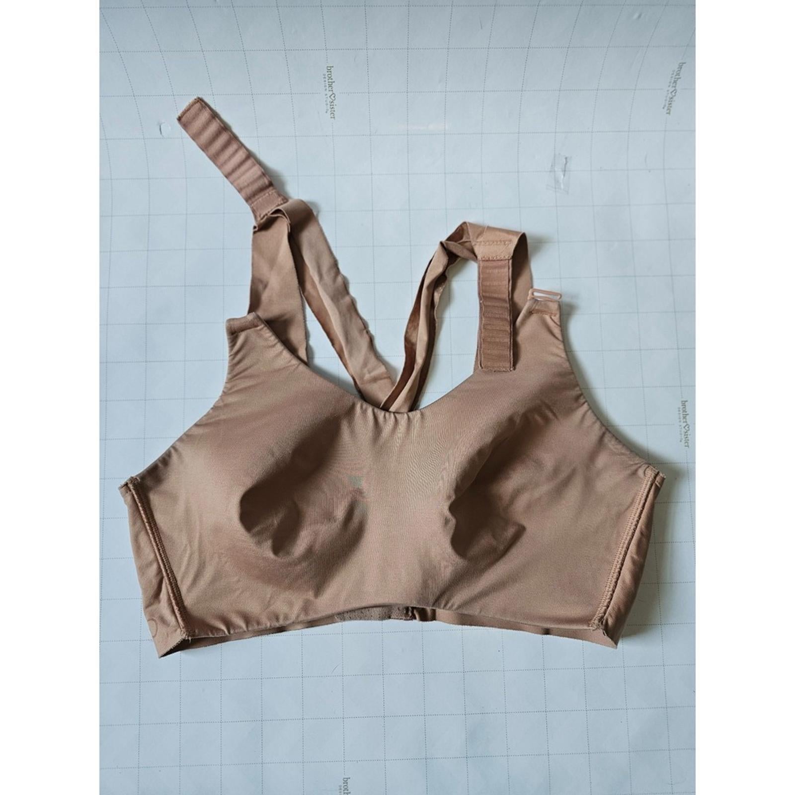 Cacique Nude Wireless Bra 42DD Comfort Stretch No Wire Support