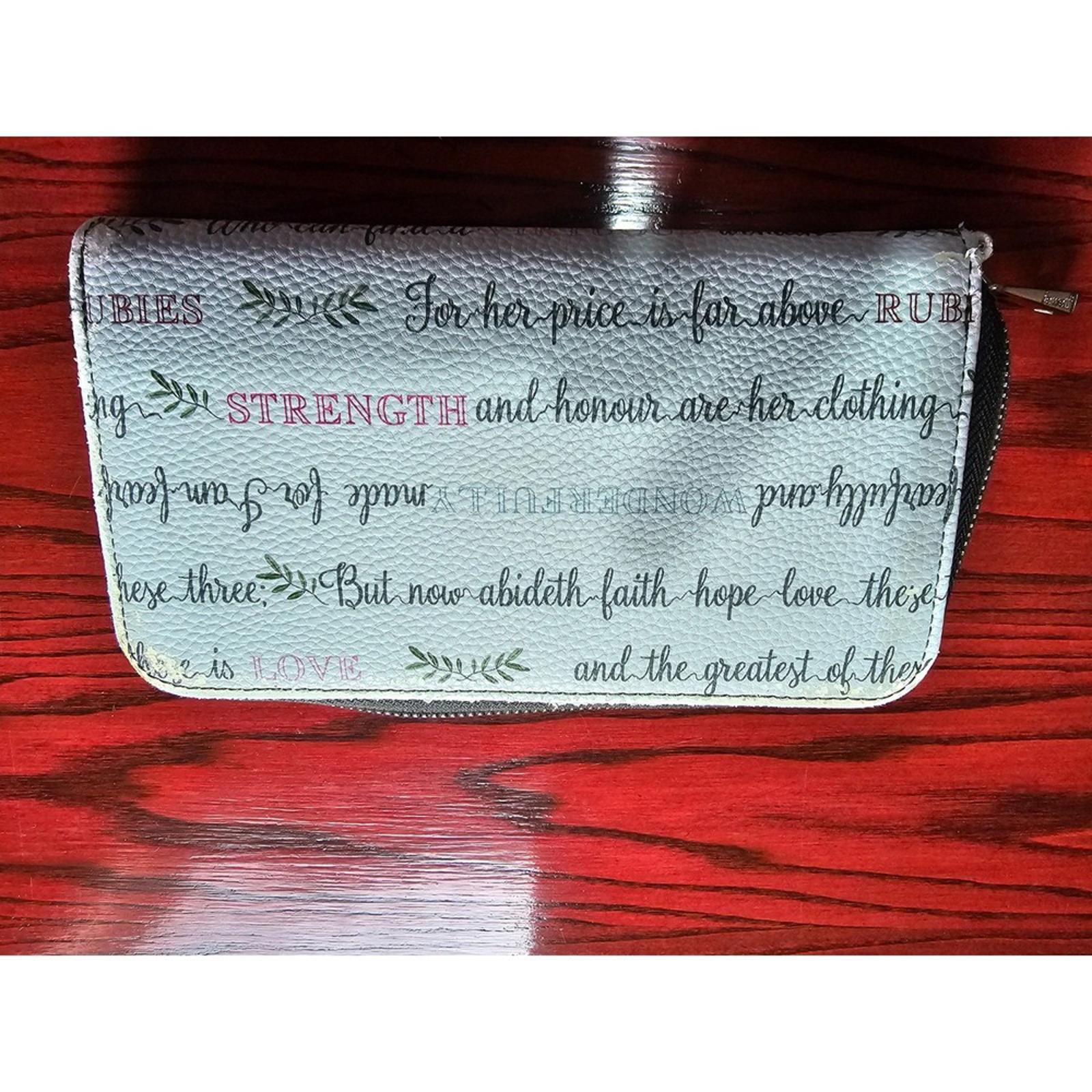 The Unbranded Brand Women's Wallet - Strength & Honour Edition