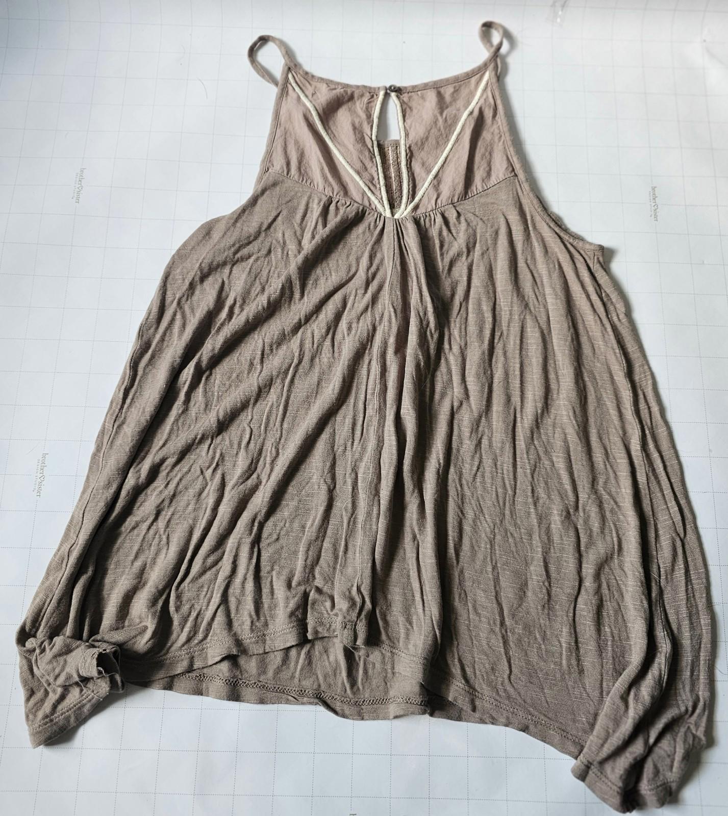 American Eagle Women's Embroidered Tank Top Size Small