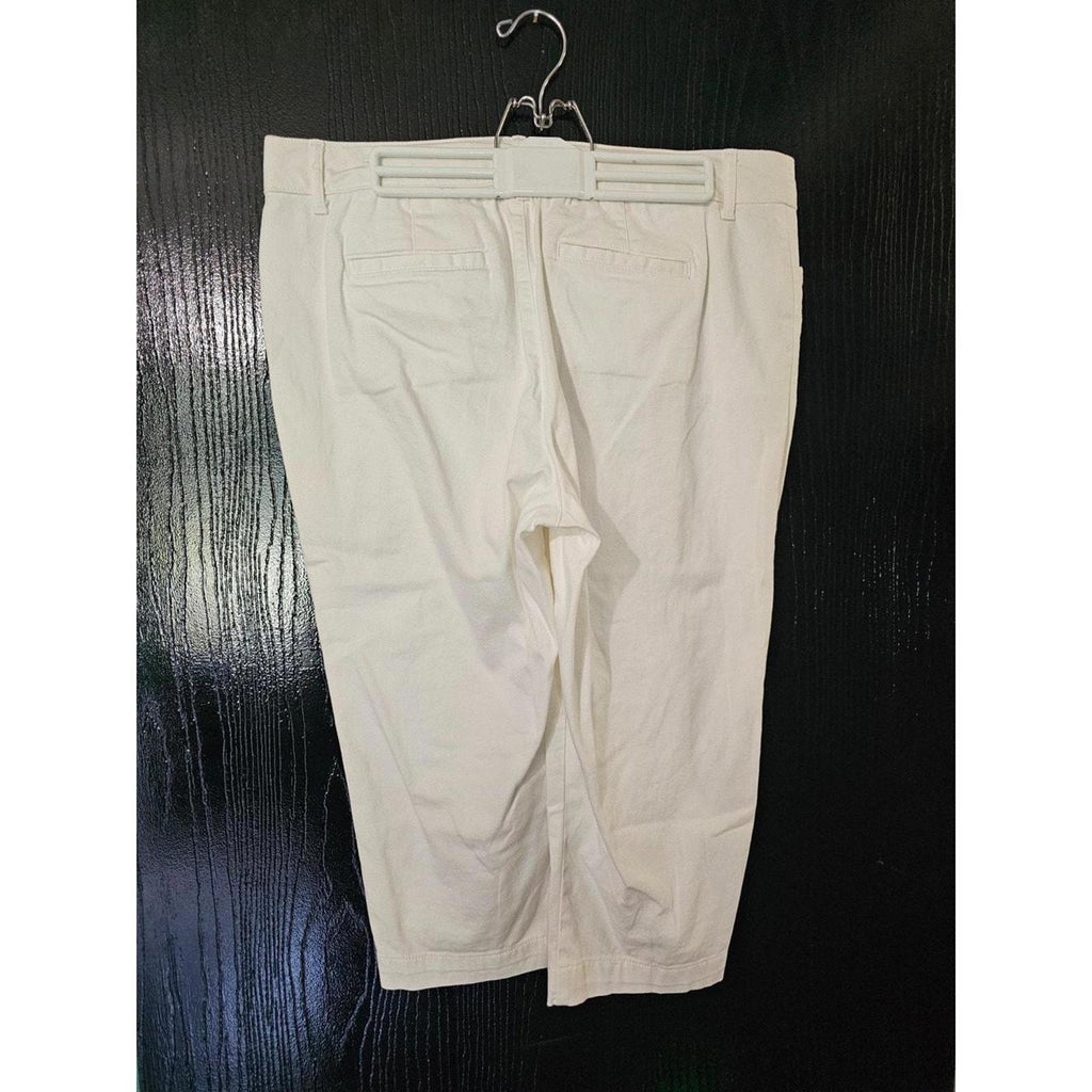 St Johns Bay White Capri Pants Size 14 Stretch Cotton Blend Pockets