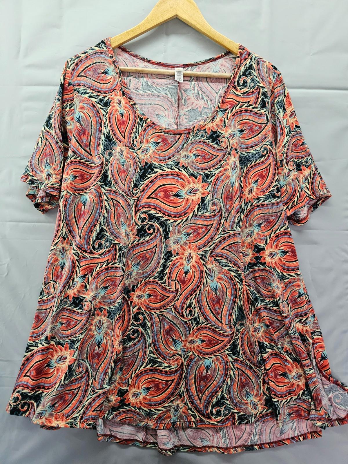 LuLaRoe Classic Tee Red, Coral & Teal Paisley Print Women’s 2XL