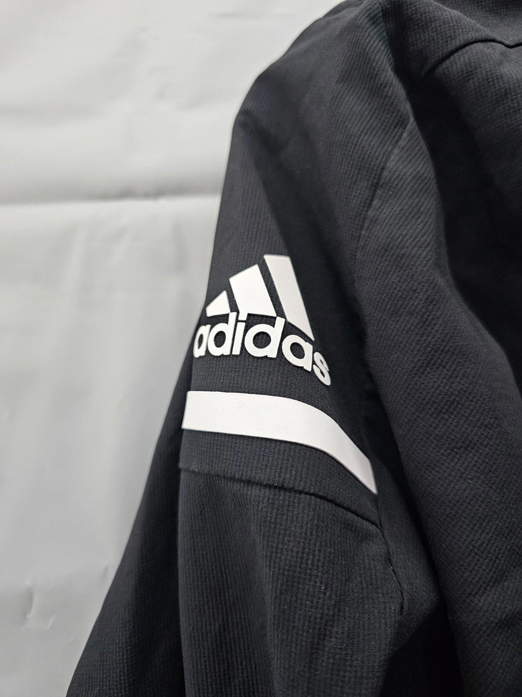 Adidas Black Full Zip Track Jacket Men's Medium Lightweight Mesh Lined Windbreak