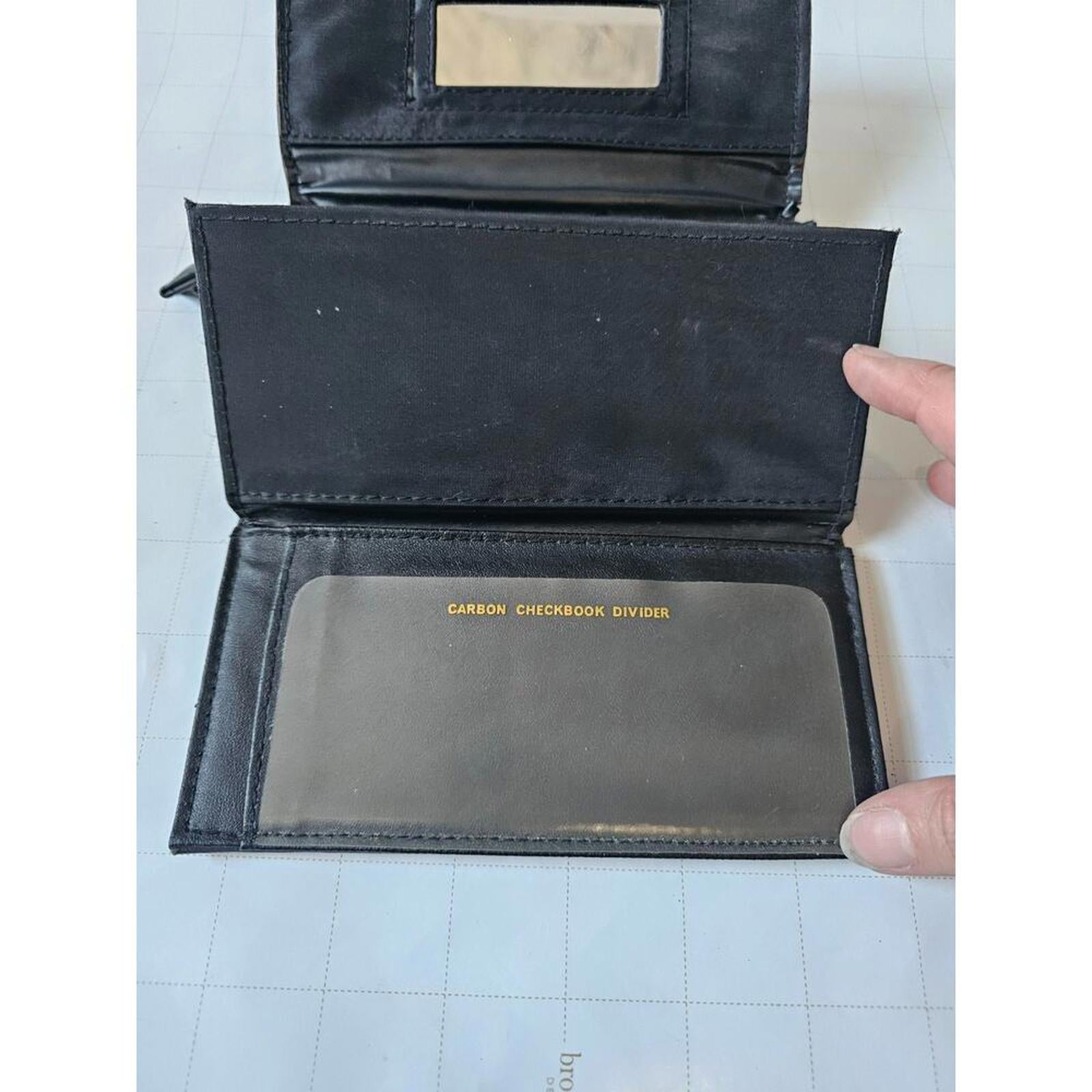 Stone Ridge Adventure Gear Men's Wallet - The Ultimate Money Holder