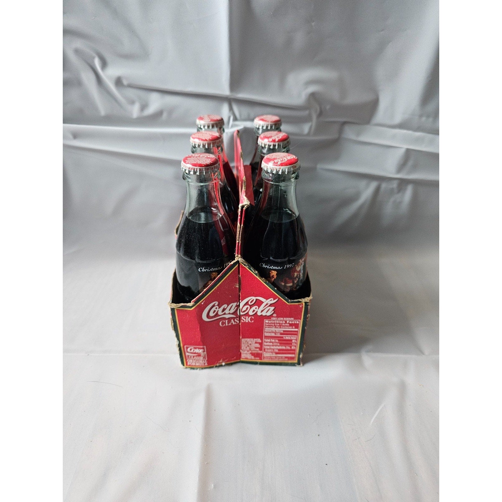 1997 Coca-Cola Classic, Christmas Edition, 6-pack of 8 oz Glass Bottles Unopened