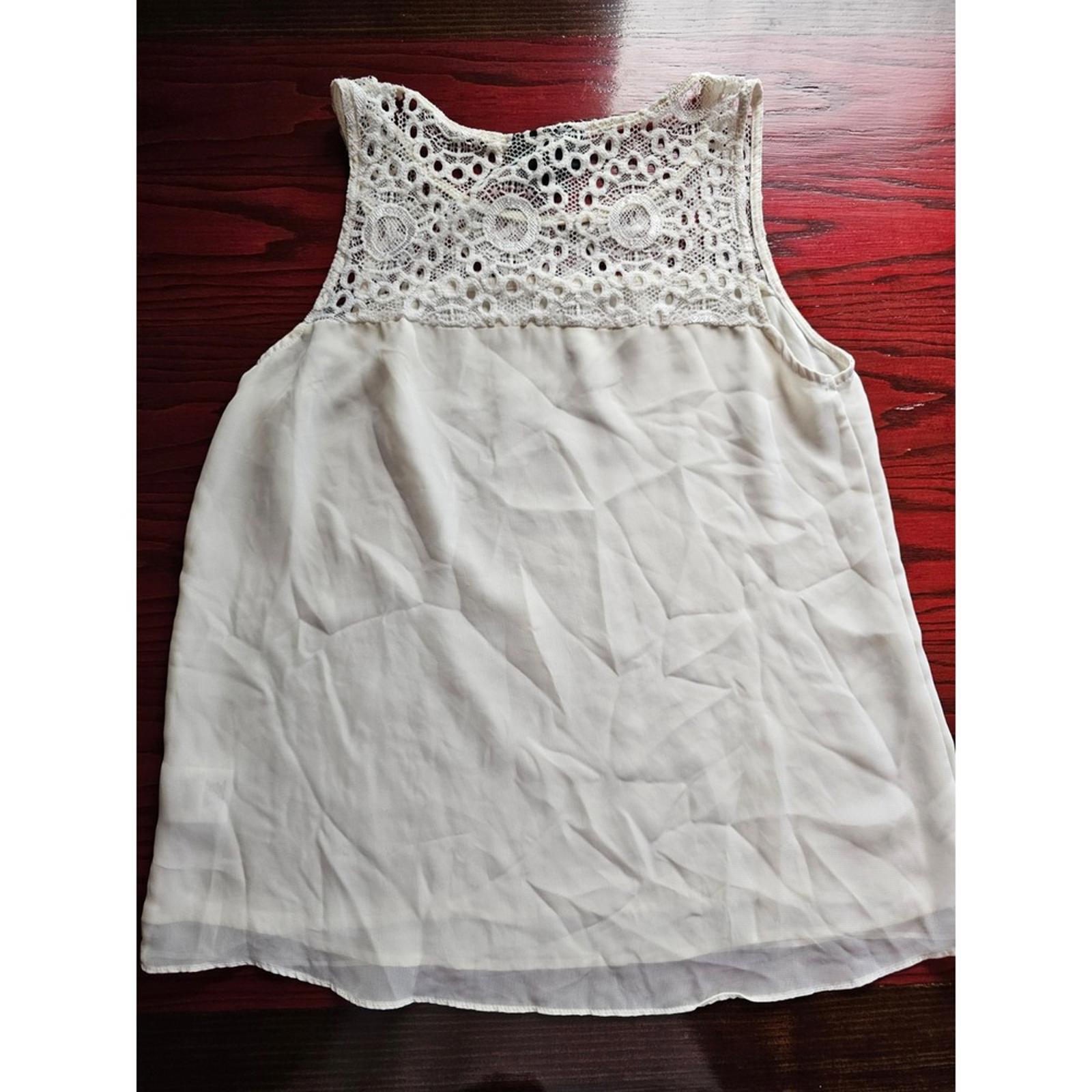 Attention White Lace Yoke Sleeveless Chiffon Blouse Size S