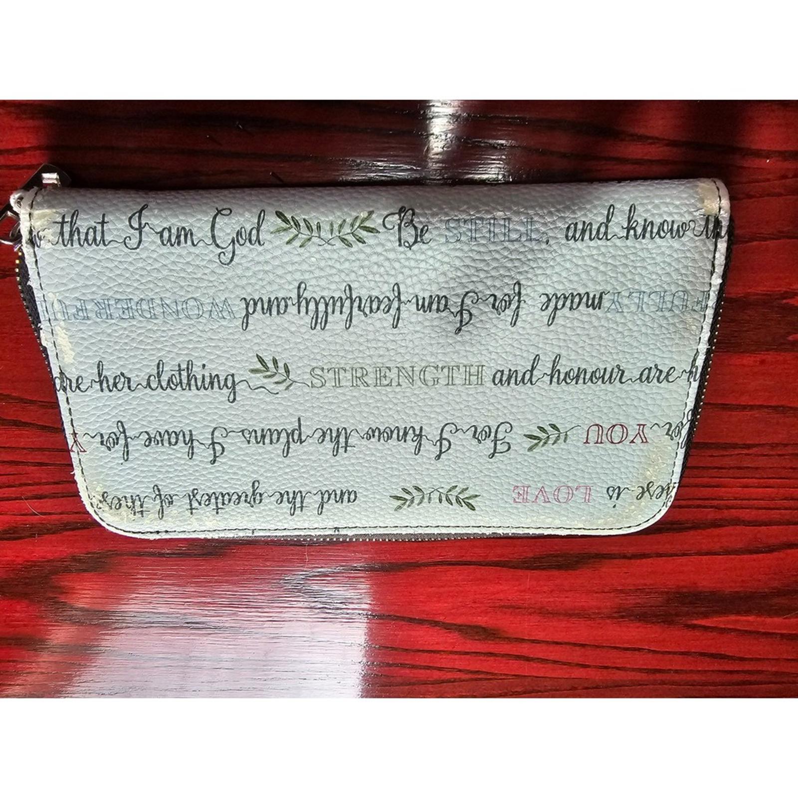 The Unbranded Brand Women's Wallet - Strength & Honour Edition