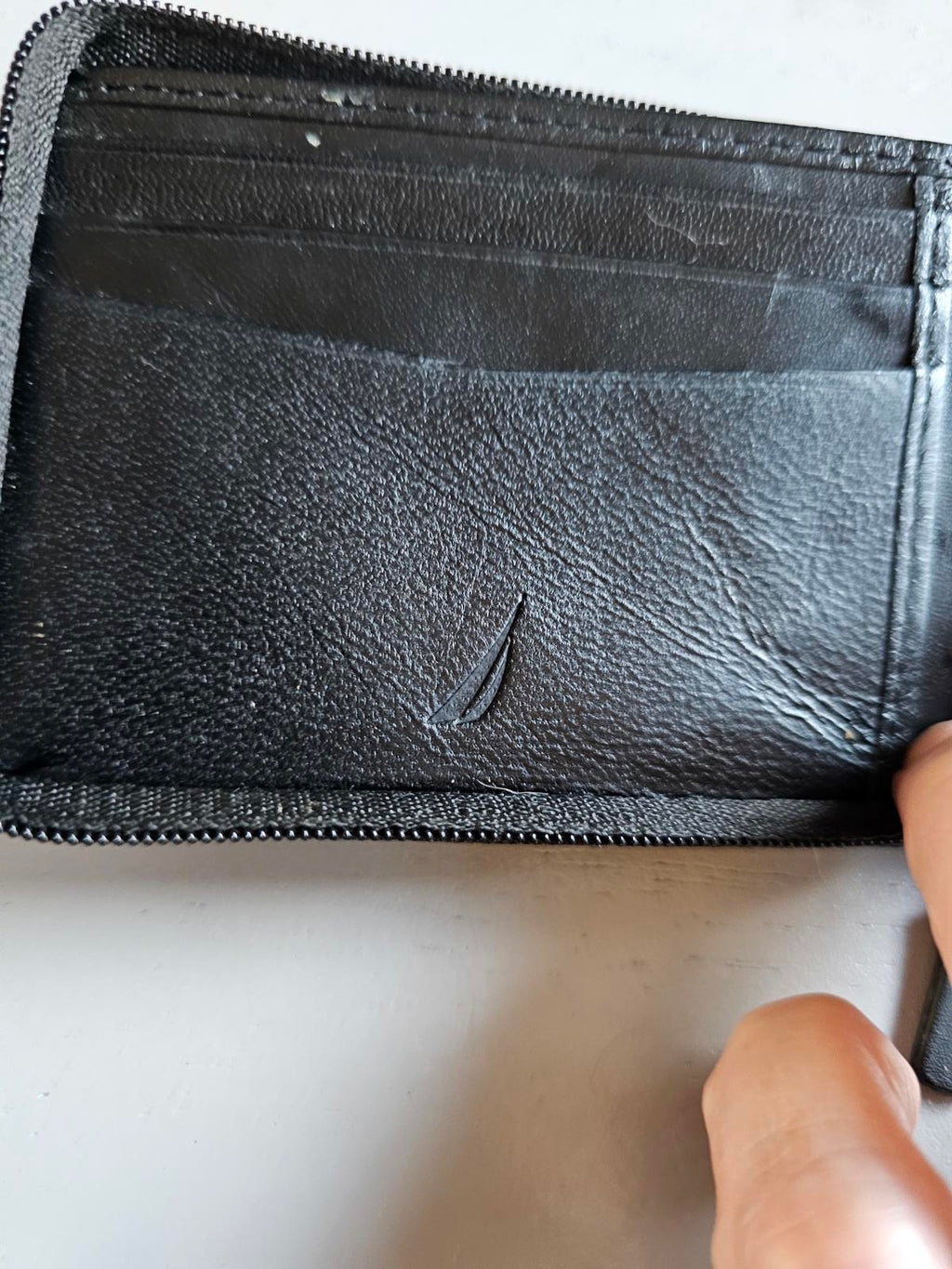 Nautica Black Genuine Leather Wallet – Zip Around Bifold ID Window & Card Slots