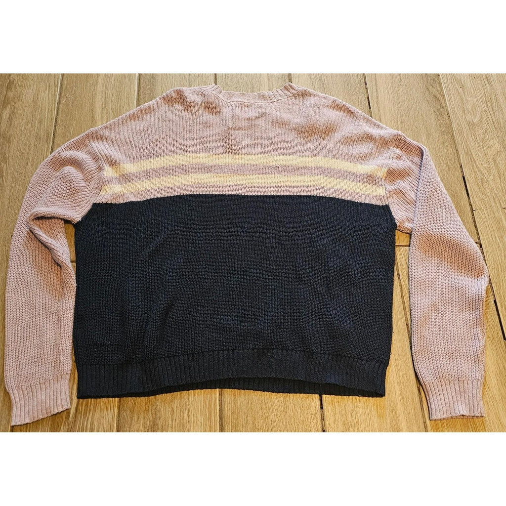 Chunky Colorblock Sweater That Actually Keeps You Warm