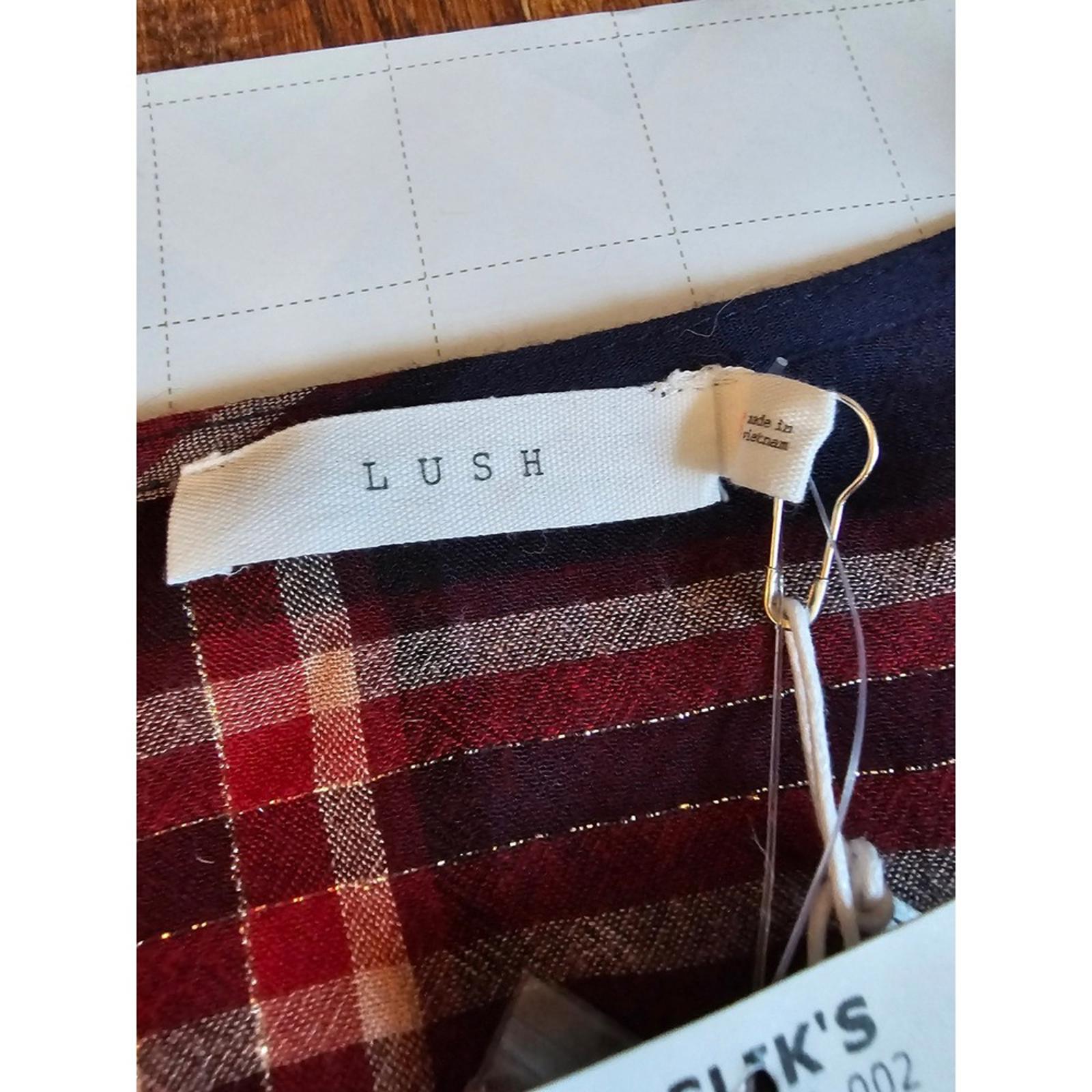 LUSH Women's Plaid Button Down Twist Front Shirt S NWT