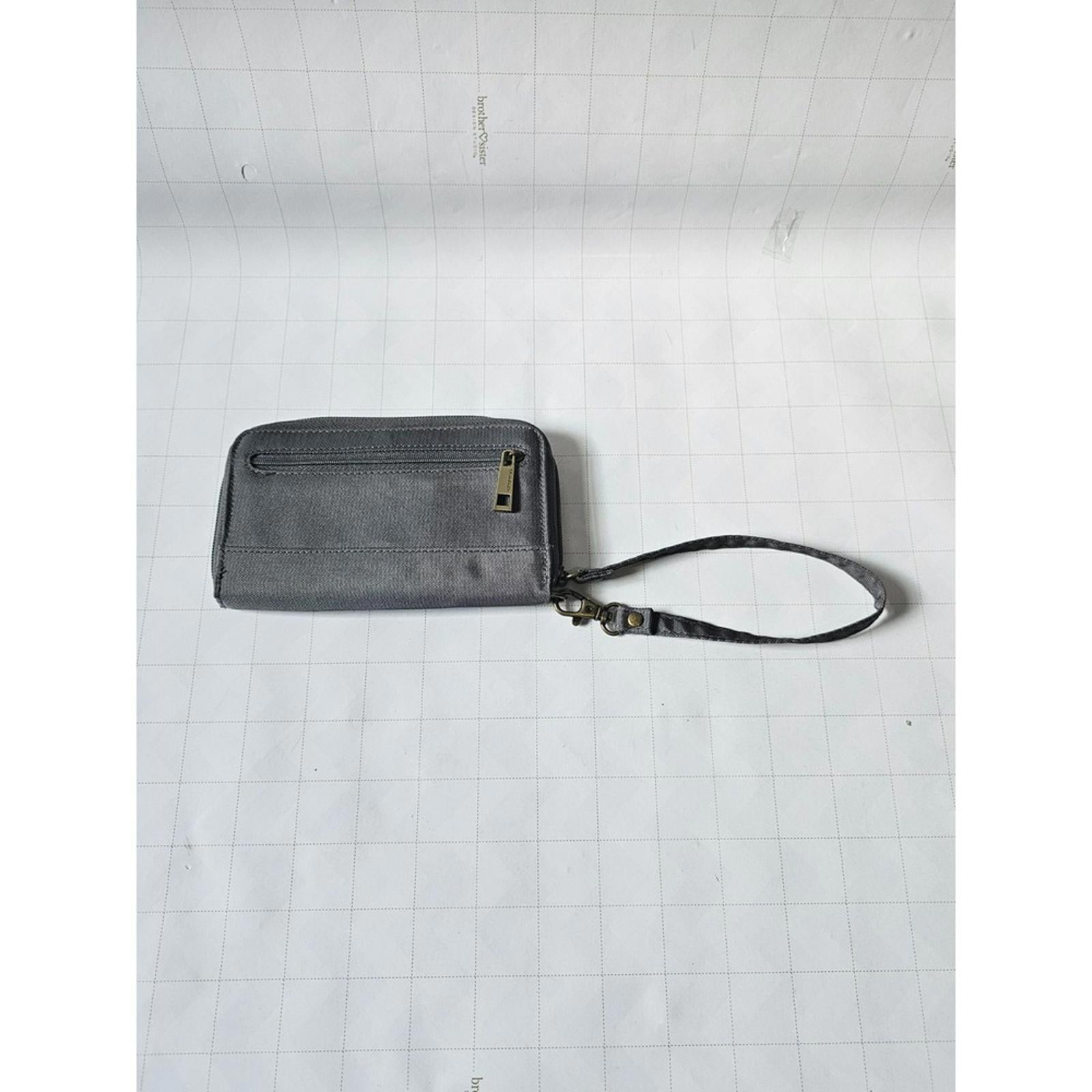 Travelon Gray Wristlet Wallet - Your New Sidekick!