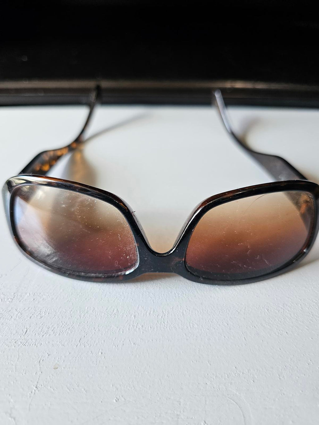 Dominique Olivette Tortoise Shell Sunglasses Brown Gradient Lenses Preowned