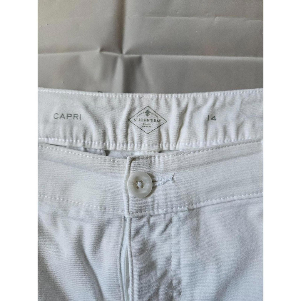 St Johns Bay White Capri Pants Size 14 Stretch Cotton Blend Pockets