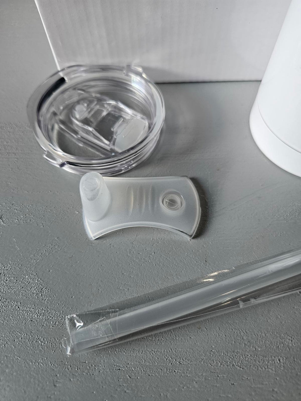 12oz Kids Sublimation Sippy Tumbler with Handles, Straw & Lids – White Blank