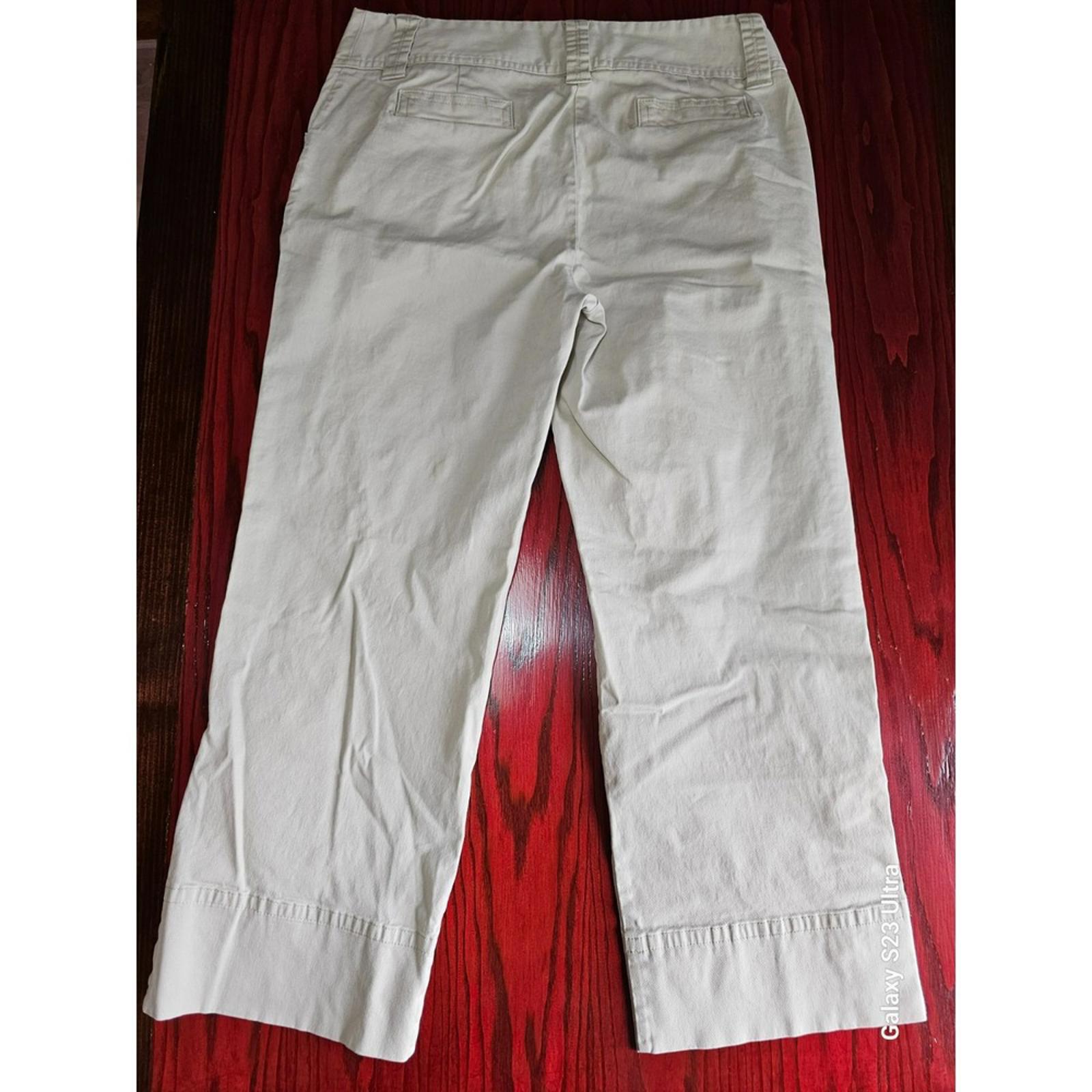 Charter Club Cream Crop Pants Size 8 Classic Fit Button Hem Casual
