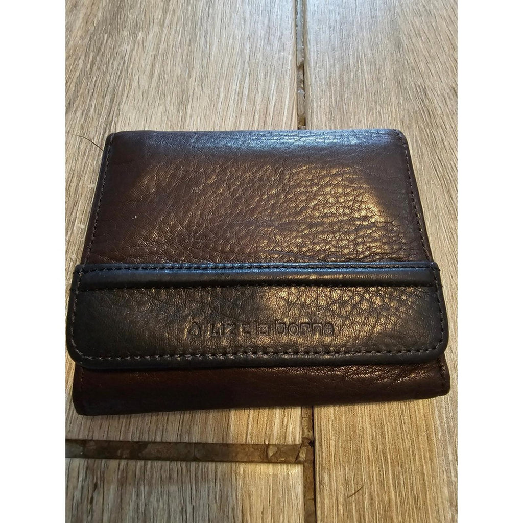 Liz Claiborne Brown Leather Women's Wallet - Classy and Sassy!