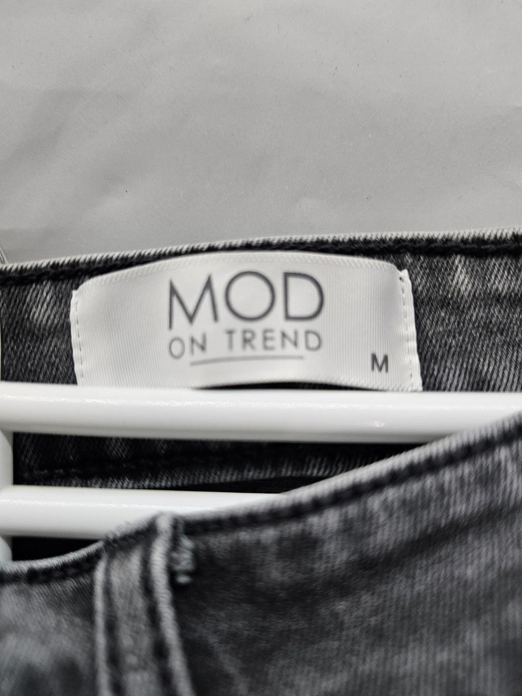 MOD On Trend Black Denim Mini Skirt Raw Hem Women’s Medium