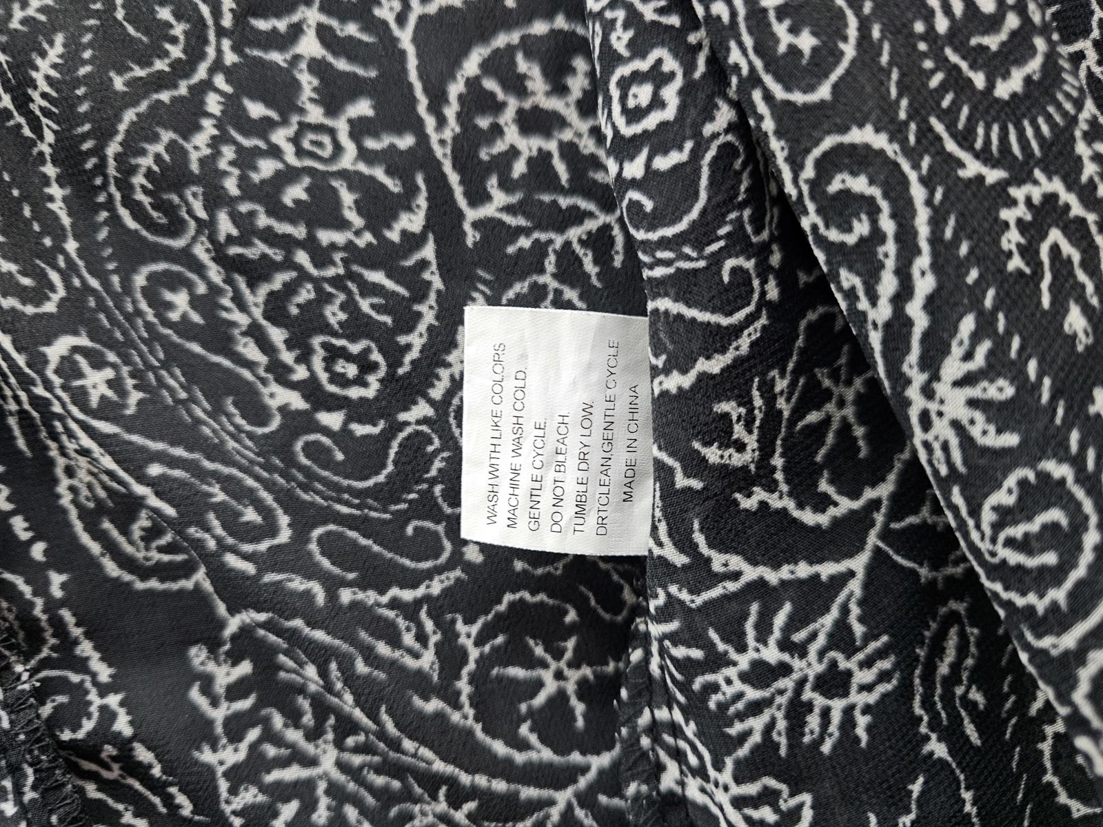 Black & White Paisley Kimono Cardigan Women’s XL Lightweight Sheer Layer