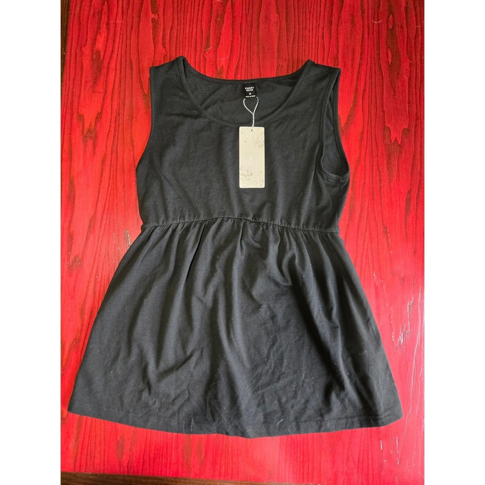 Emery Rose Black Sleeveless Peplum Tank Top M NWT